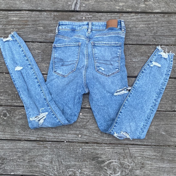 American Eagle super high rise jegging crop distressed light blue size 0 - Picture 6 of 7